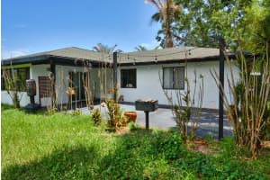 2117 East Dunbrooke Circle, Port Saint Lucie, FL 34952 - MLS#B26034676