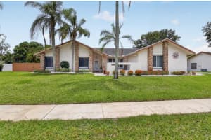 18232 104th Terrace, Boca Raton, FL 33498 - MLS#B26034772
