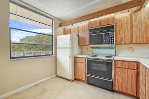 3526 Whitehall Drive, West Palm Beach, FL 33401 - MLS#B26034782