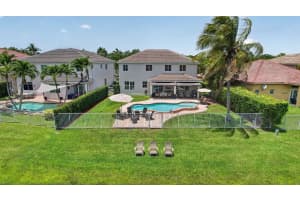 4299 Laurel Ridge Circle, Weston, FL 33331 - MLS#B26034815