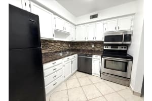 9935 Pineapple Tree Drive, Boynton Beach, FL 33436 - MLS#B26034840
