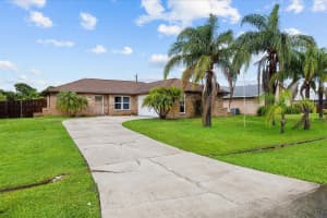 371 Butler Avenue, Port Saint Lucie, FL 34983 - MLS#B26034870