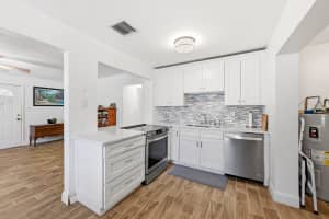 6404 Oak Street, Hollywood, FL 33024 - MLS#B26034973