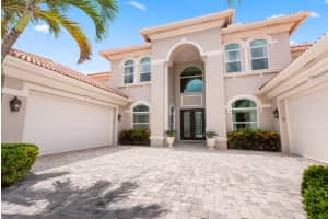 716 Squire Johns Lane, Palm City, FL 34990 - MLS#B26035081