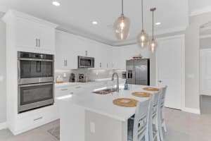 7203 33rd Square, Vero Beach, FL 32967 - MLS#B26035102