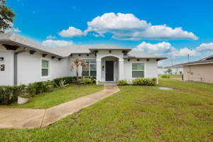 618 Billiar Avenue, Port Saint Lucie, FL 34983 - MLS#B26035106