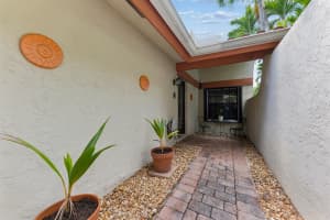 2100 16th Street, Delray Beach, FL 33445 - MLS#B26035111