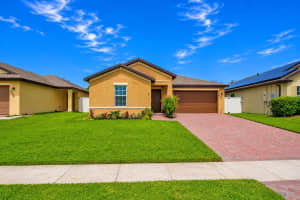 4242 Thurso Way, Fort Pierce, FL 34947 - MLS#B26035295