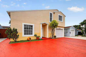 18977 63rd Ct Circle, Hialeah, FL 33015 - MLS#B26035297