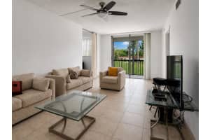 8962 S Hollybrook Boulevard 205, Pembroke Pines, Fl 33025, Pembroke Pines 8962 S Hollybrook Boulevard 205, Pembroke Pines, Fl 33025, Pembroke Pines