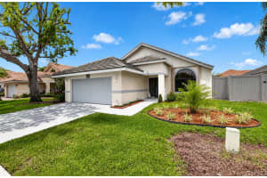 182 Temple Avenue, Boynton Beach, FL 33436 - MLS#B26035367