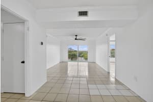 4174 Inverrary Drive, Lauderhill, FL 33319 - MLS#B26035430
