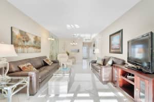 2900 47th Terrace, Lauderdale Lakes, FL 33313 - MLS#B26035446