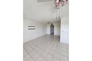 4058 E Harwood E 4058, Deerfield Beach, FL 33442, Deerfield Beach, FL 33442 - MLS#B26035447