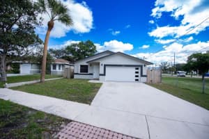 110 6th Avenue, Dania Beach, FL 33004 - MLS#B26035508