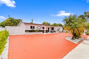 1450 37th Street, Hialeah, FL 33012 - MLS#B26035537