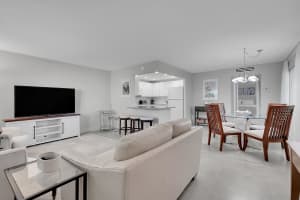 646 Flanders N, Delray Beach, FL 33484, Delray Beach, FL 33484 - MLS#B26035557