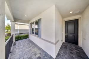 6632 Cloverdale Avenue, Port Saint Lucie, FL 34987 - MLS#B26035560
