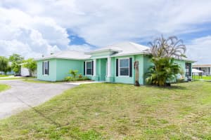 2406 31st Street, Okeechobee, FL 34974 - MLS#B26035579