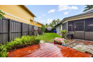 9720 12th Street, Pembroke Pines, FL 33025 - MLS#B26035883