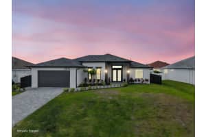 2015 21st Street, Cape Coral, FL 33993 - MLS#B26035907