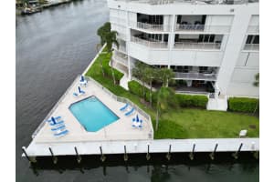 3100 47th Court, Fort Lauderdale, FL 33308 - MLS#B26035912
