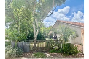 501 107th Terrace, Coral Springs, FL 33071 - MLS#B26035920