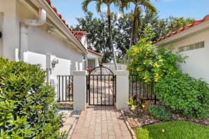 7275 Whitfield Avenue, Boynton Beach, FL 33437 - MLS#B26035980