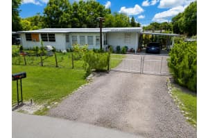 1073 30th Avenue, Okeechobee, FL 34972 - MLS#B26036010