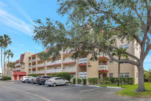 1015 Country Club Drive, Margate, FL 33063 - MLS#B26036011