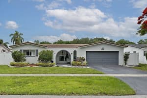 10476 Nw 3rd Street, Plantation