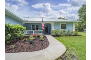 4220 70th Avenue, Vero Beach, FL 32967 - MLS#B26036085