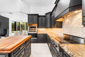 7520 50th Court, Coral Springs, FL 33067 - MLS#B26036109