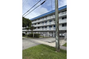 1100 191st Street, Miami, FL 33179 - MLS#B26036134