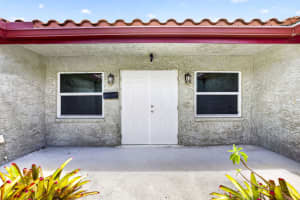 4399 43rd Court, Lauderdale Lakes, FL 33319 - MLS#B26036168