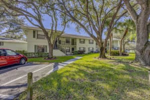 601 Sabal Ridge Circle, Palm Beach Gardens, FL 33418 - MLS#B26036247