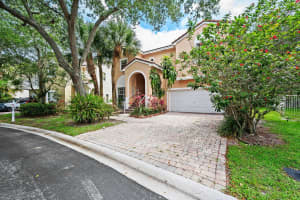 2110 75th Way, Pembroke Pines, FL 33024 - MLS#B26036259