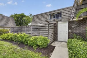 121 1st Terrace, Palm Beach Gardens, FL 33418 - MLS#B26036284