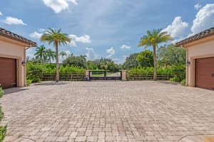 1601 Clydesdale Avenue, Wellington, FL 33414 - MLS#B26036324