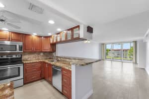 3150 48th Court, Lighthouse Point, FL 33064 - MLS#B26036527