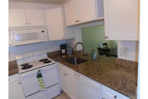 9460 Poinciana Place, Davie, FL 33324 - MLS#B26036551