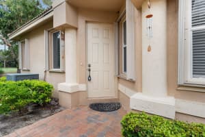 7327 Sea Pines Court, Port Saint Lucie, FL 34986 - MLS#B26036564