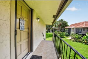 1050 13th Street, Boca Raton, FL 33486 - MLS#B26036575