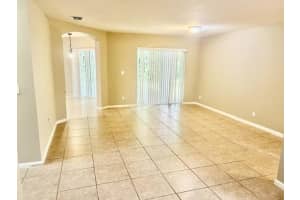 541 Alejandro Lane, West Palm Beach, FL 33413 - MLS#B26036630