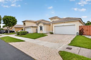 14215 156th Avenue, Miami, FL 33196 - MLS#B26036653