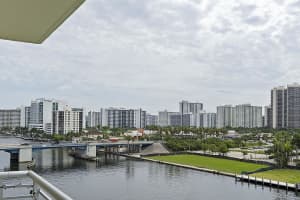 2900 30th Street, Fort Lauderdale, FL 33306 - MLS#B26036675