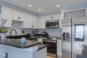 2900 30th Street, Fort Lauderdale, FL 33306 - MLS#B26036675