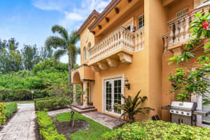 210 69th Circle, Boca Raton, FL 33487 - MLS#B26036717