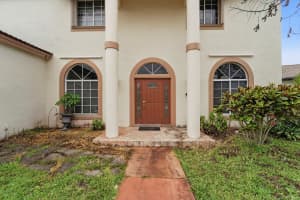 10710 54th Place, Coral Springs, FL 33076 - MLS#B26036773