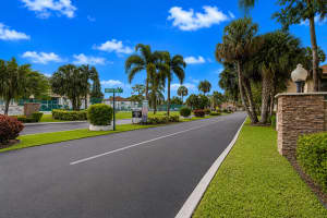 303 Knotty Pine Circle, Greenacres, FL 33463 - MLS#B26036778